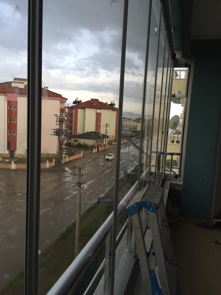 Isı Camlı Cam Balkon Sistemi