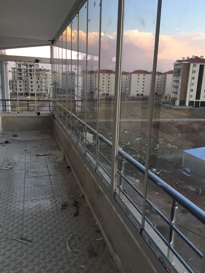 Isı Camlı Cam Balkon Sistemi